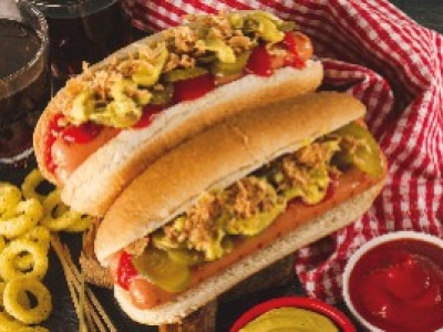 Hot Dog Estilo Deli con Pickles